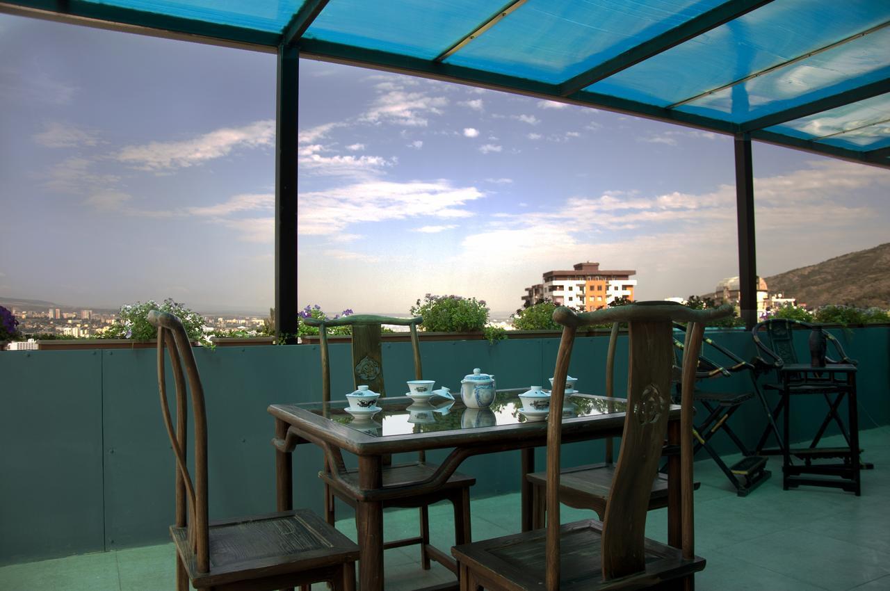 Top Boutique Hotel（首席精品酒店） Tbilisi ภายนอก รูปภาพ