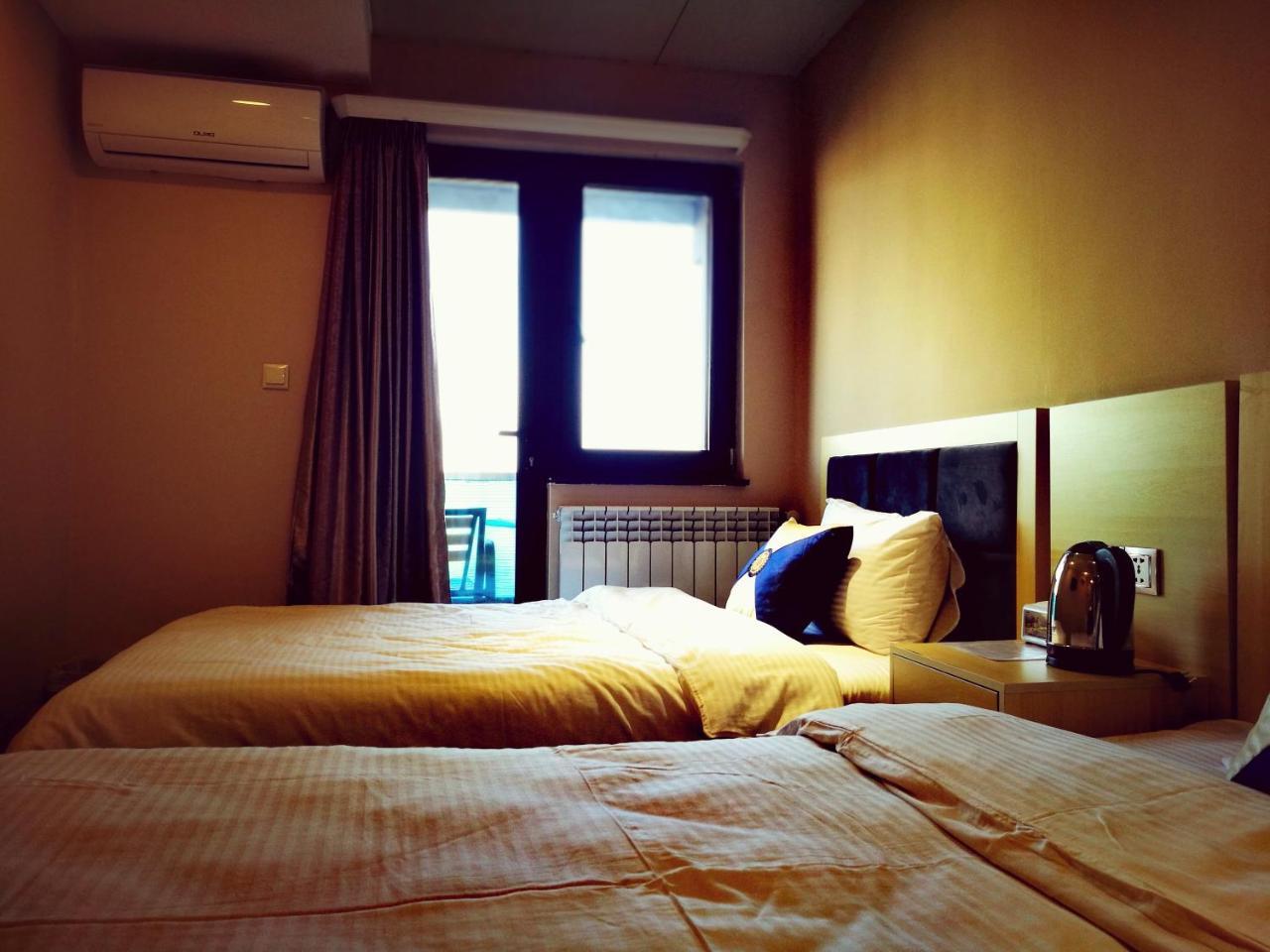 Top Boutique Hotel（首席精品酒店） Tbilisi ภายนอก รูปภาพ