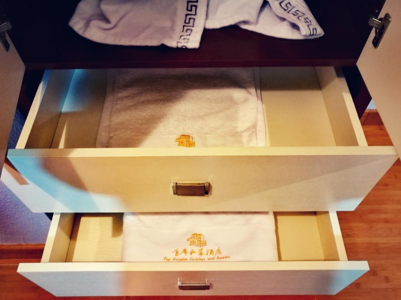 Top Boutique Hotel（首席精品酒店） Tbilisi ภายนอก รูปภาพ