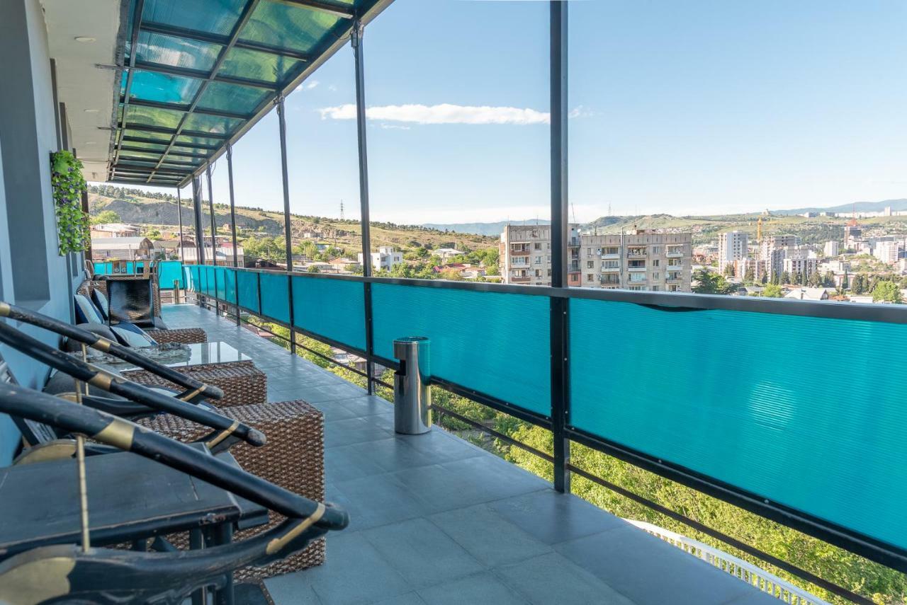 Top Boutique Hotel（首席精品酒店） Tbilisi ภายนอก รูปภาพ
